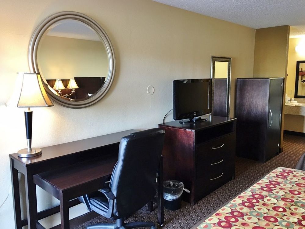Americas Best Value Inn Tupelo Barnes Crossing Habitación foto