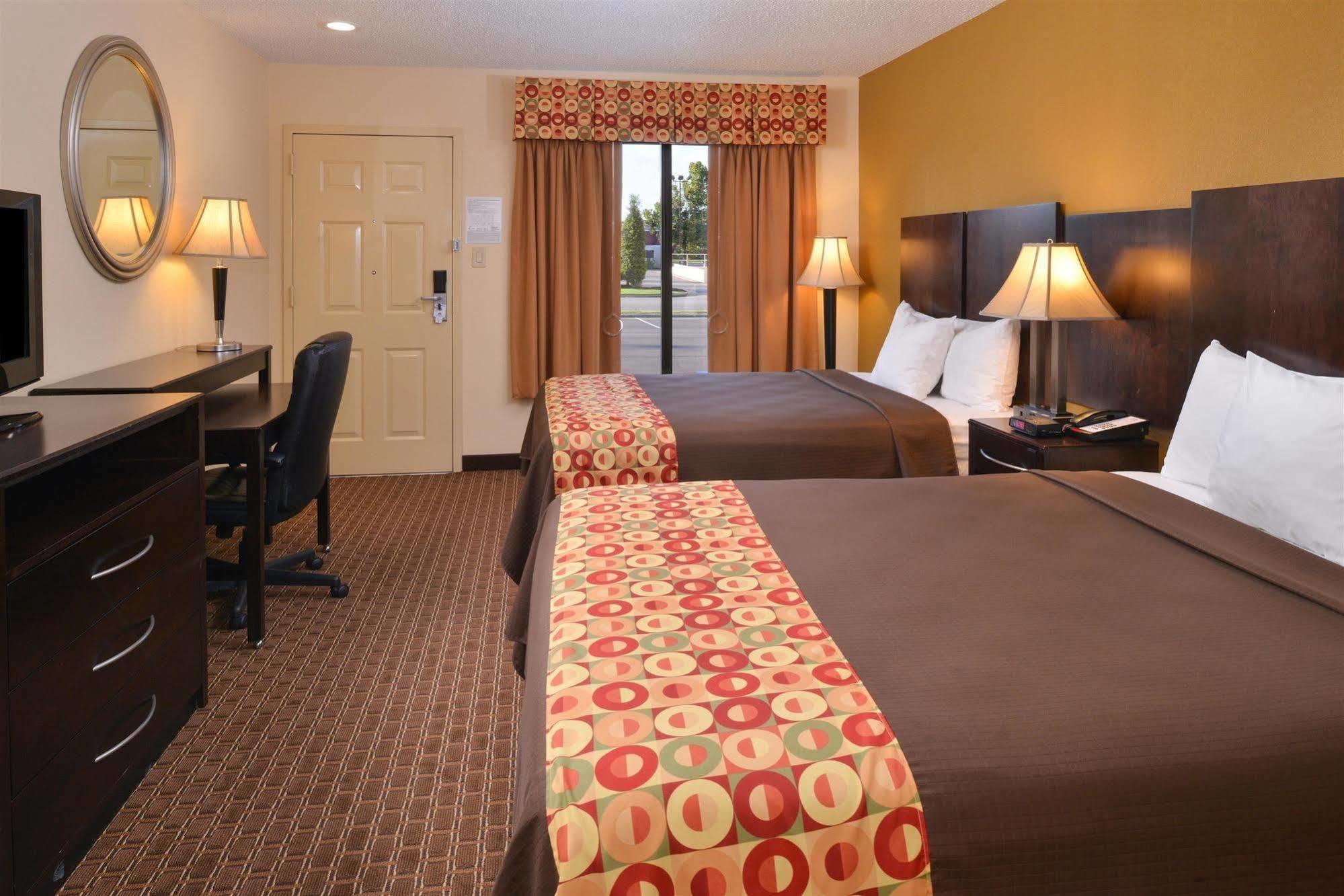 Americas Best Value Inn Tupelo Barnes Crossing Exterior foto